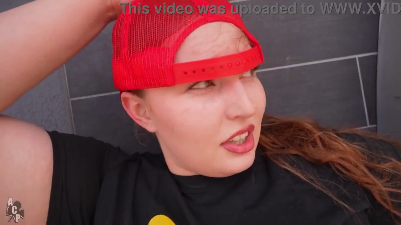 Mia Dior secures a new job after a steamy encounter with her former McDonald's supervisor porn video